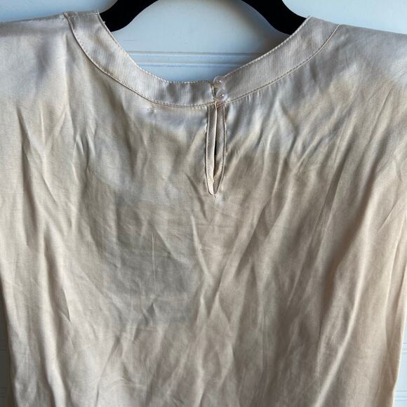 Le Lis S Cream Silky Satin Crew Neck Sleeveless Tank Top Blouse - Picture 6 of 9